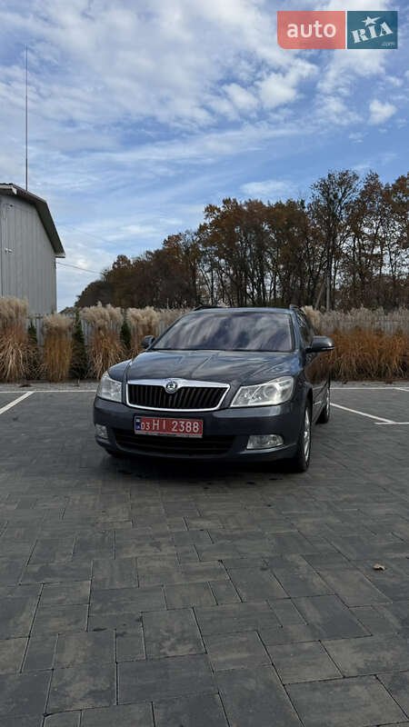 Универсал Skoda Octavia 2011 в Луцке