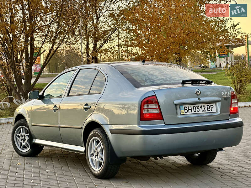 Лифтбек Skoda Octavia 2006 в Кропивницком