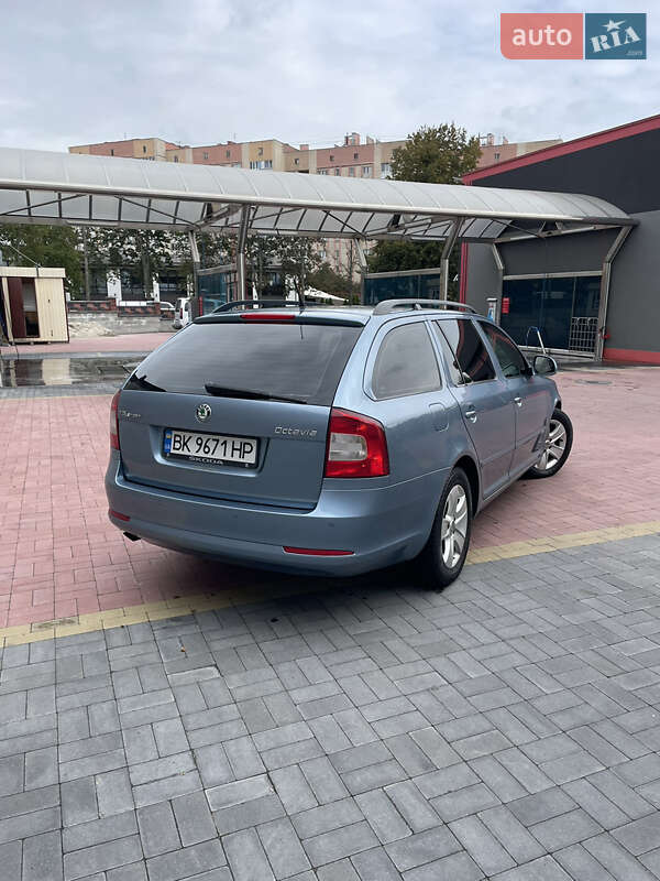 Универсал Skoda Octavia 2010 в Ровно фото 4 Универсал Skoda Octavia 2010 в Ровно