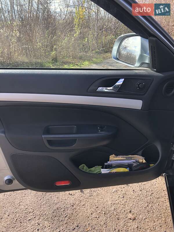 Универсал Skoda Octavia 2012 в Мироновке