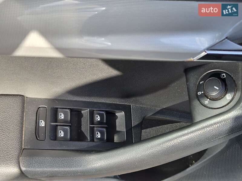 Универсал Skoda Octavia 2015 в Киеве фото 17 Универсал Skoda Octavia 2015 в Киеве