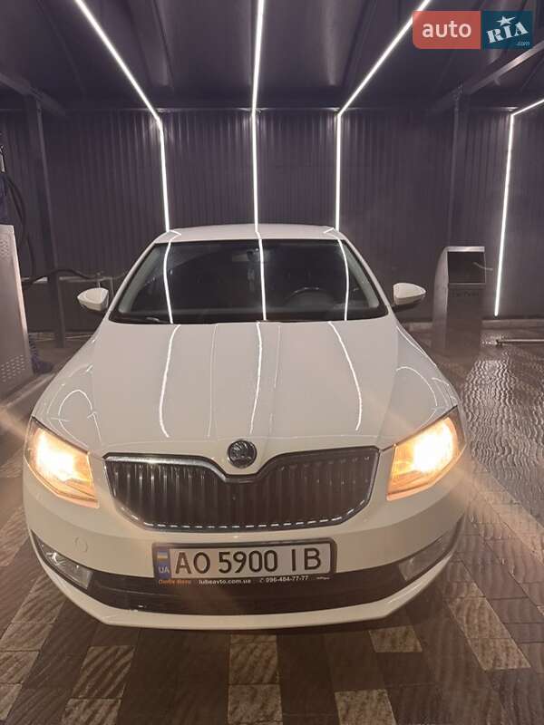 Лифтбек Skoda Octavia 2013 в Ужгороде