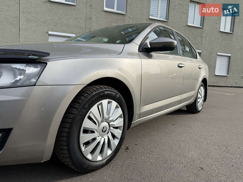 Лифтбек Skoda Octavia 2013 в Киеве