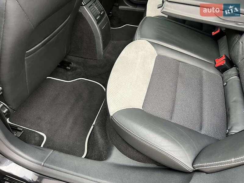 Универсал Skoda Octavia 2010 в Луцке