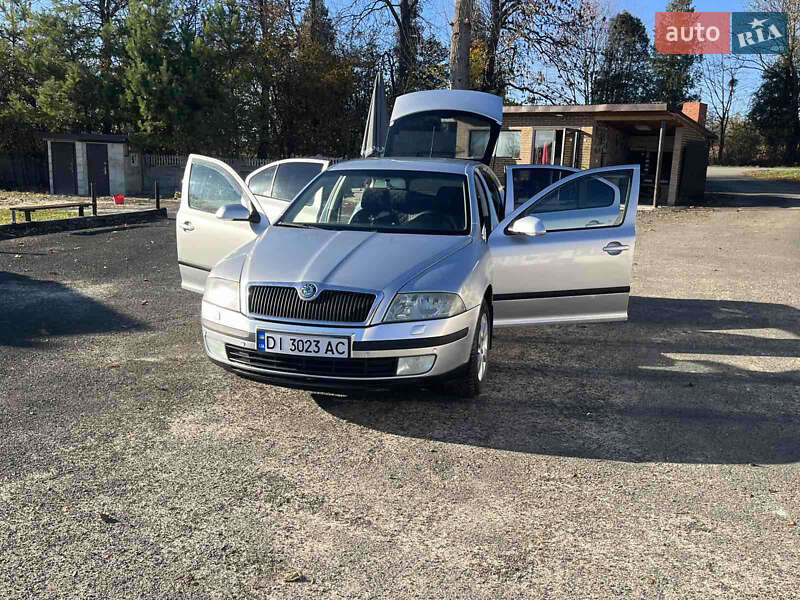 Лифтбек Skoda Octavia 2008 в Рудки