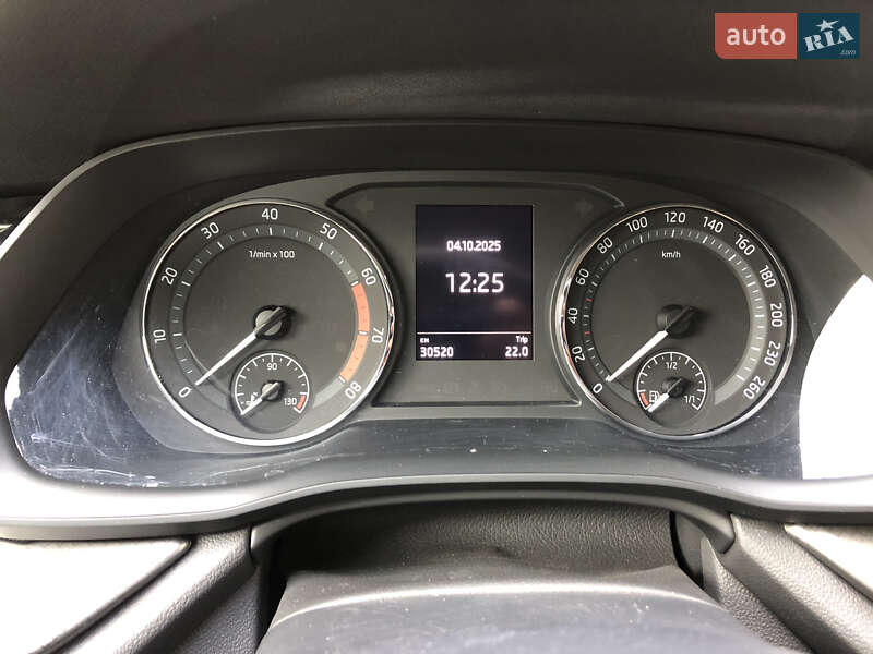 Лифтбек Skoda Octavia 2022 в Киеве фото 8 Лифтбек Skoda Octavia 2022 в Киеве