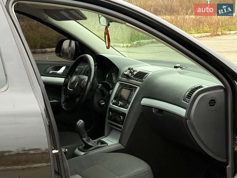Универсал Skoda Octavia 2011 в Мене