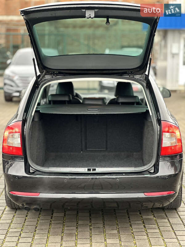 Универсал Skoda Octavia 2011 в Староконстантинове