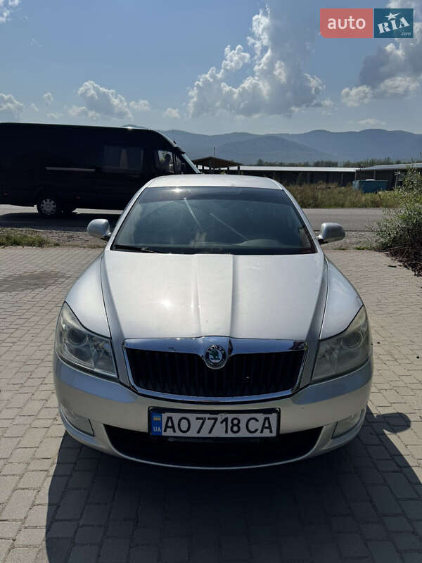 Ліфтбек Skoda Octavia 2010 в Тячеві