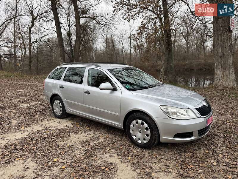 Универсал Skoda Octavia 2009 в Полтаве