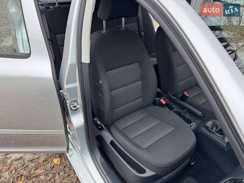 Универсал Skoda Octavia 2009 в Полтаве