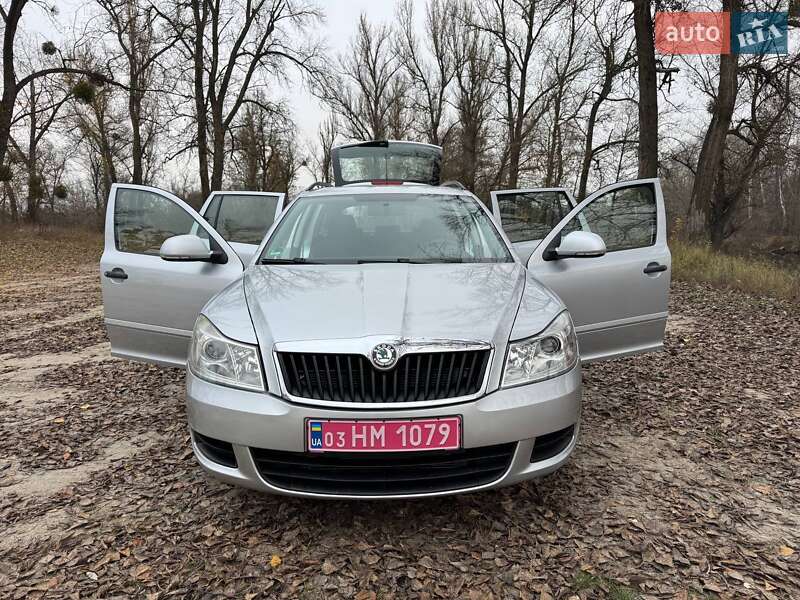 Универсал Skoda Octavia 2009 в Полтаве