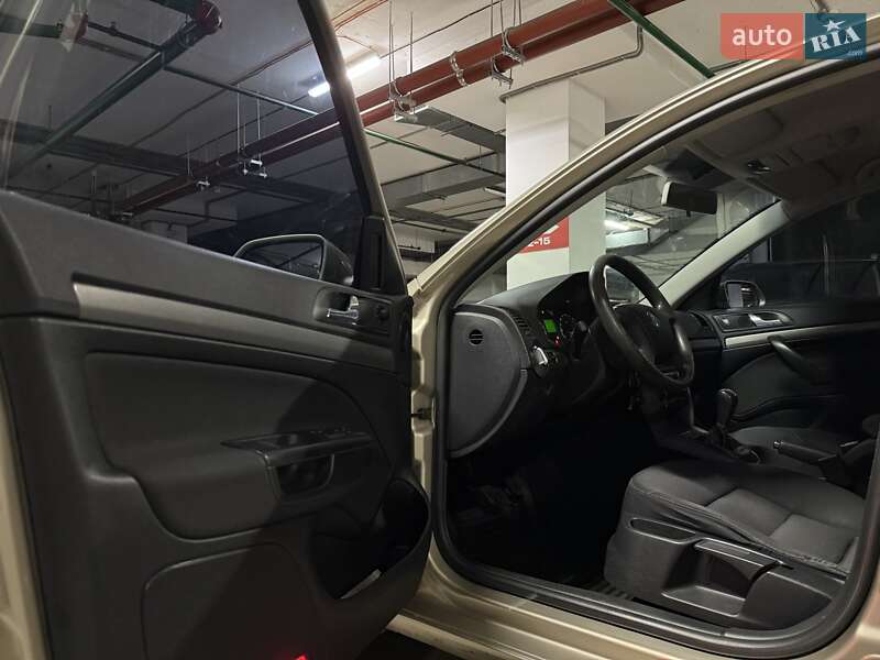 Лифтбек Skoda Octavia 2005 в Киеве фото 14 Лифтбек Skoda Octavia 2005 в Киеве