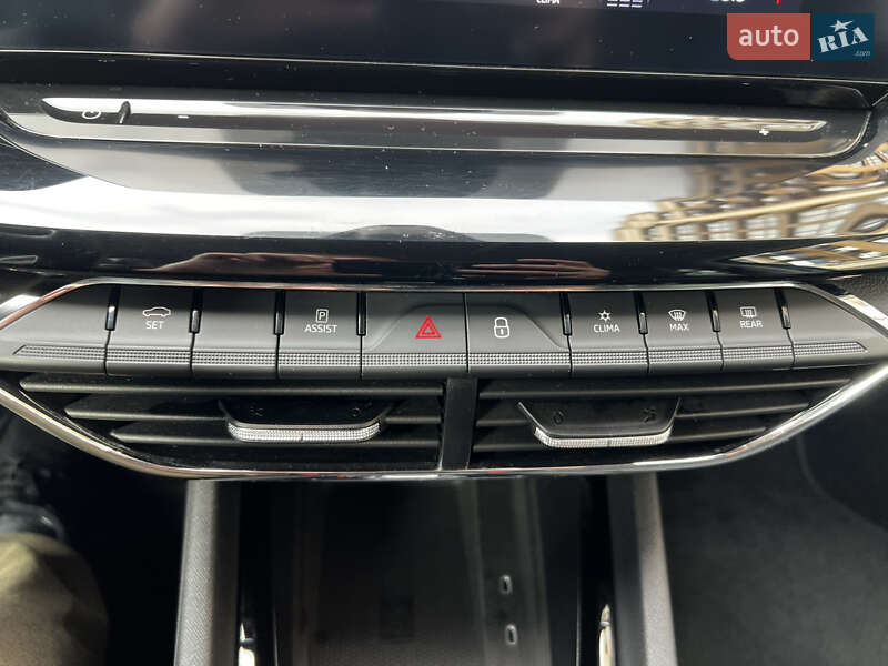 Универсал Skoda Octavia 2021 в Киеве