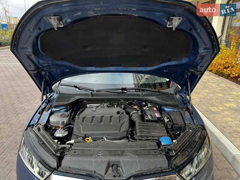 Универсал Skoda Octavia 2021 в Киеве