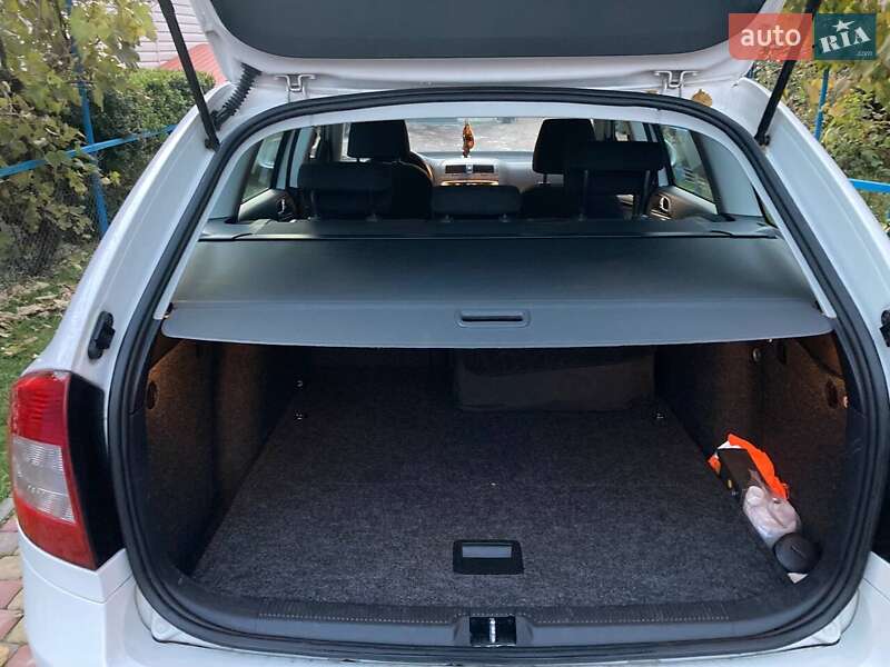 Универсал Skoda Octavia 2012 в Ровно фото 9 Универсал Skoda Octavia 2012 в Ровно