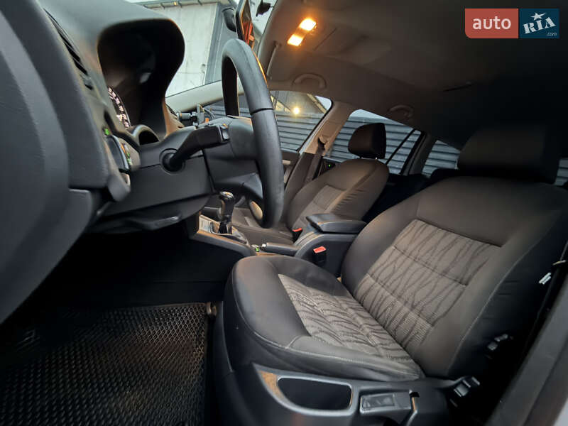 Универсал Skoda Octavia 2011 в Львове