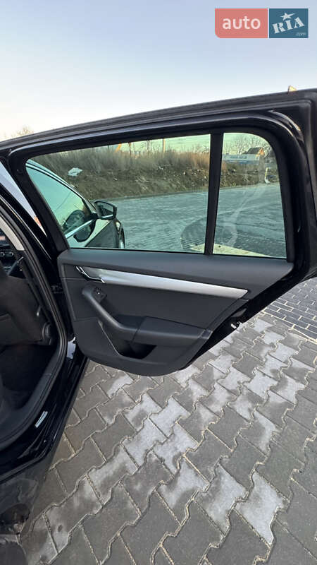 Универсал Skoda Octavia 2015 в Луцке фото 26 Универсал Skoda Octavia 2015 в Луцке