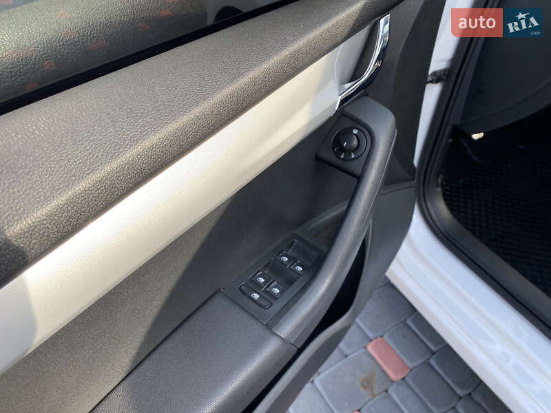 Лифтбек Skoda Octavia 2016 в Виноградове