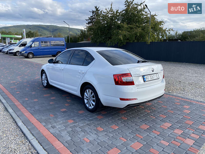 Лифтбек Skoda Octavia 2016 в Виноградове