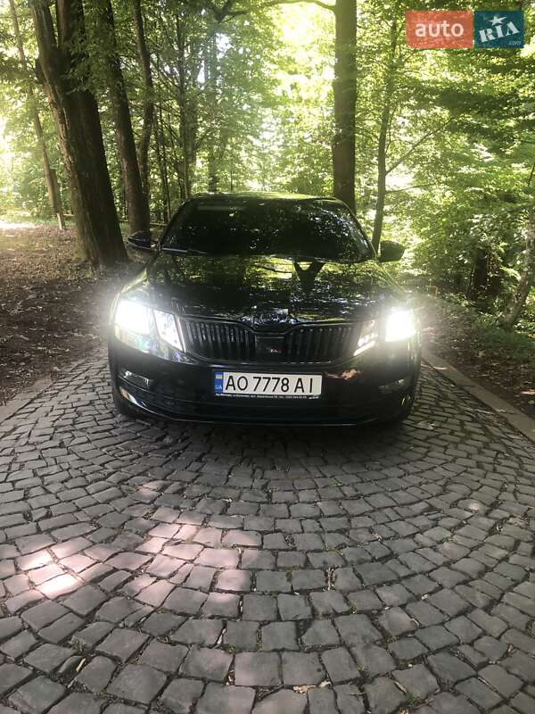 Лифтбек Skoda Octavia 2017 в Сваляве