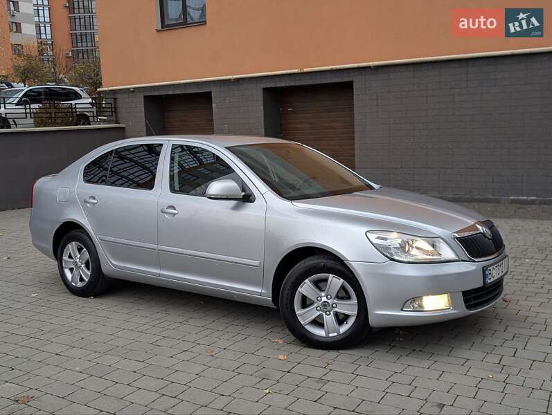 Лифтбек Skoda Octavia 2011 в Ивано-Франковске фото 7 Лифтбек Skoda Octavia 2011 в Ивано-Франковске