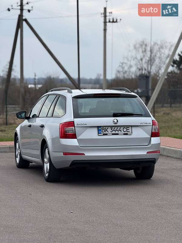 Универсал Skoda Octavia 2015 в Ровно