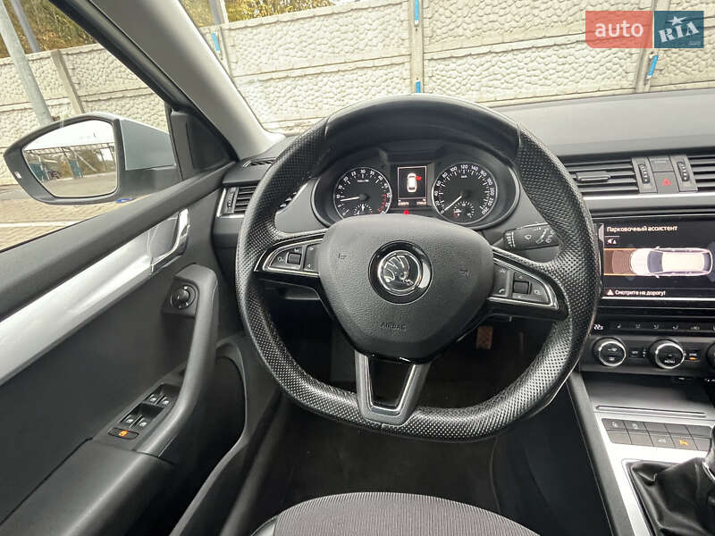Универсал Skoda Octavia 2015 в Кривом Роге