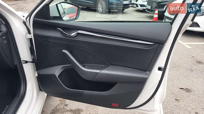 Ліфтбек Skoda Octavia 2021 в Києві