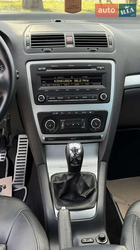Универсал Skoda Octavia 2011 в Луцке фото 29 Универсал Skoda Octavia 2011 в Луцке