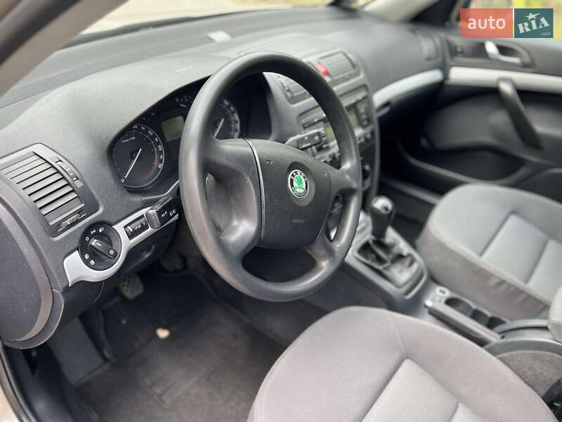 Лифтбек Skoda Octavia 2004 в Черкассах фото 21 Лифтбек Skoda Octavia 2004 в Черкассах