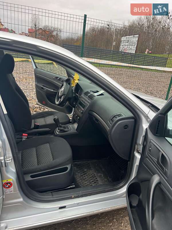 Ліфтбек Skoda Octavia 2010 в Івано-Франківську