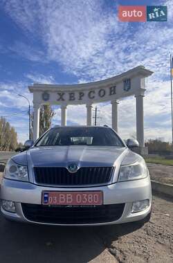 Універсал Skoda Octavia 2012 в Одесі