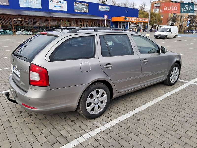 Універсал Skoda Octavia 2009 в Калуші