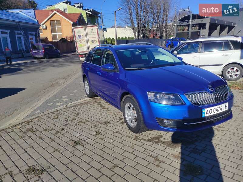Універсал Skoda Octavia 2014 в Ужгороді
