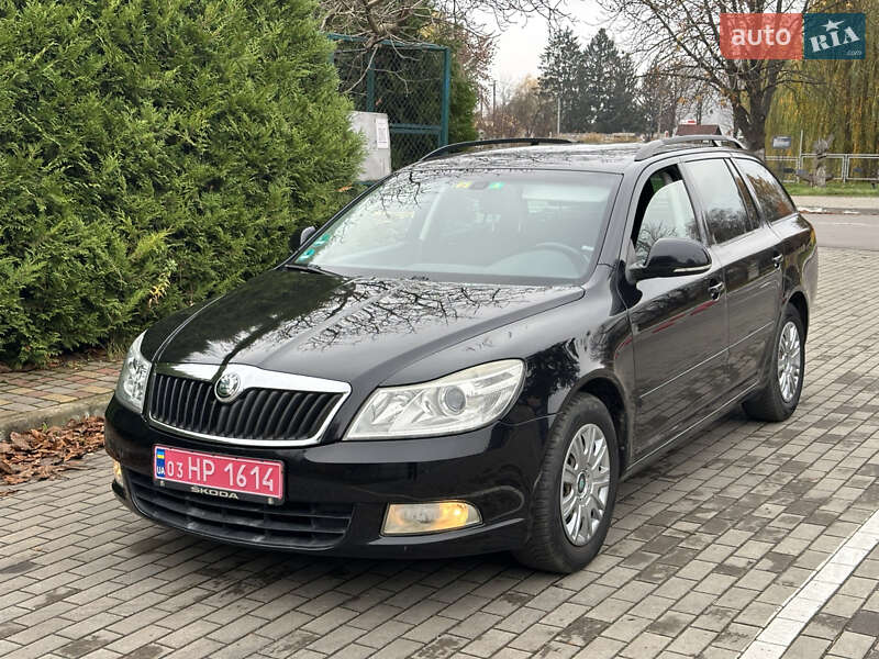 Универсал Skoda Octavia 2010 в Луцке фото 3 Универсал Skoda Octavia 2010 в Луцке