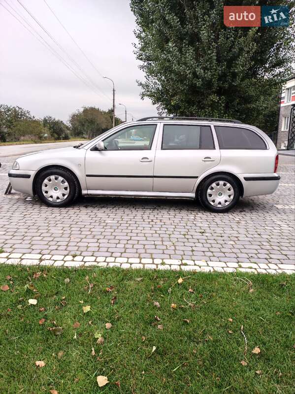 Универсал Skoda Octavia 2006 в Чемеровцах