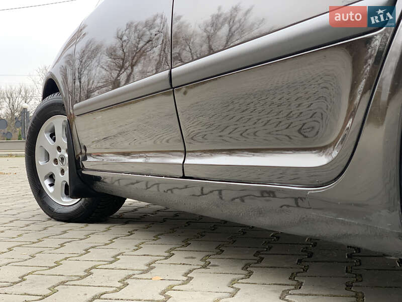 Лифтбек Skoda Octavia 2004 в Дрогобыче