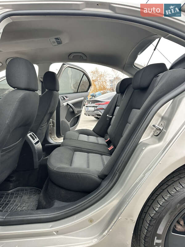 Лифтбек Skoda Octavia 2008 в Запорожье фото 3 Лифтбек Skoda Octavia 2008 в Запорожье
