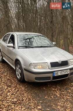 Лифтбек Skoda Octavia 2006 в Днепре