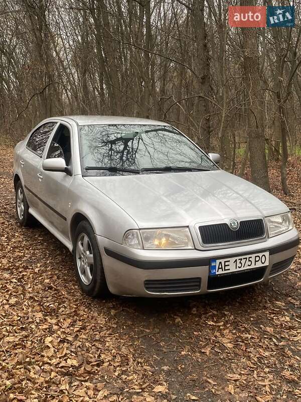 Лифтбек Skoda Octavia 2006 в Днепре