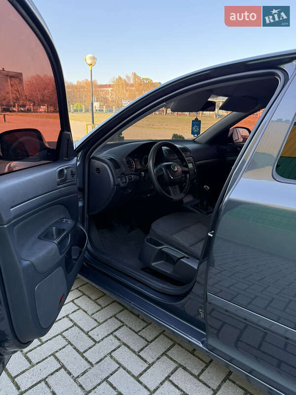 Лифтбек Skoda Octavia 2010 в Мукачево фото 15 Лифтбек Skoda Octavia 2010 в Мукачево