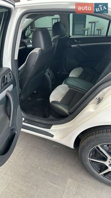 Универсал Skoda Octavia 2012 в Полтаве