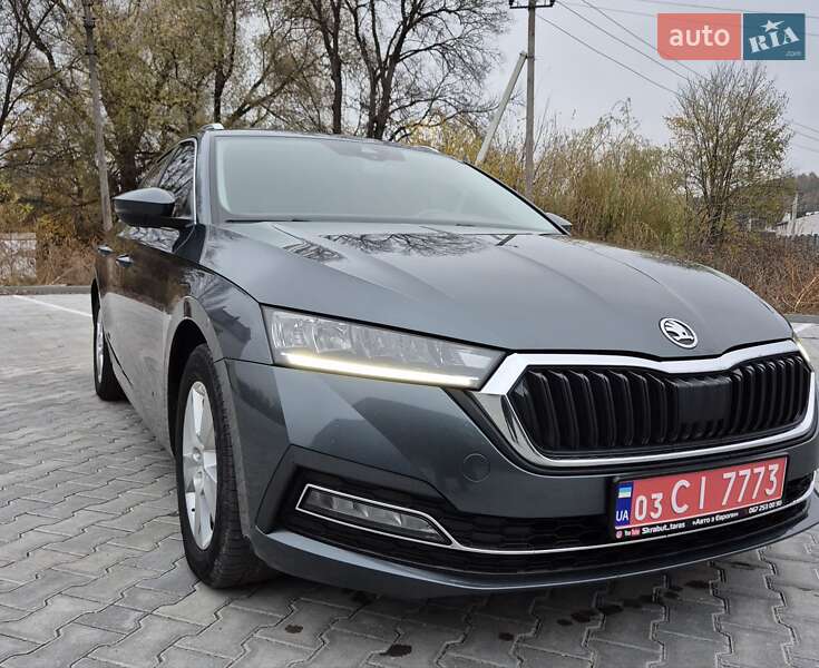 Універсал Skoda Octavia 2021 в Бережанах