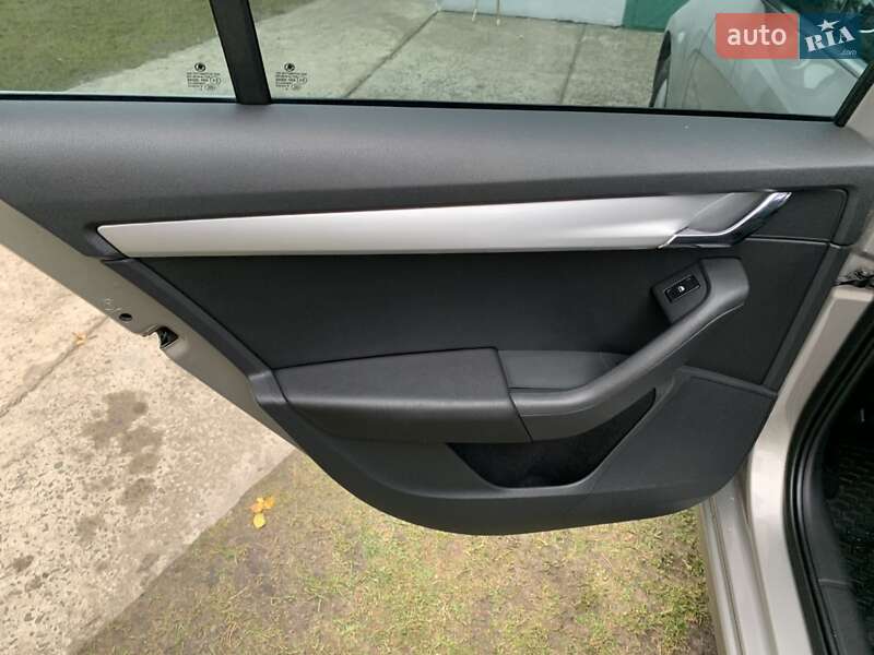 Универсал Skoda Octavia 2013 в Вараше