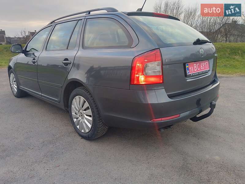 Универсал Skoda Octavia 2011 в Ровно