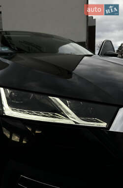 Универсал Skoda Octavia 2021 в Сваляве