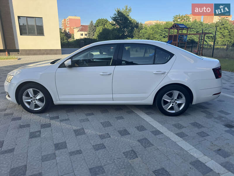 Лифтбек Skoda Octavia 2017 в Мукачево