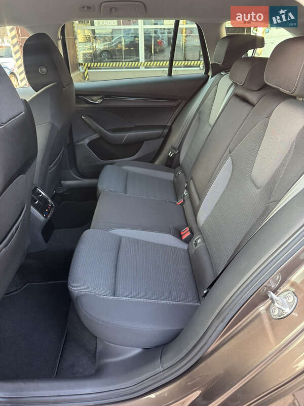 Универсал Skoda Octavia 2020 в Сваляве фото 19 Универсал Skoda Octavia 2020 в Сваляве