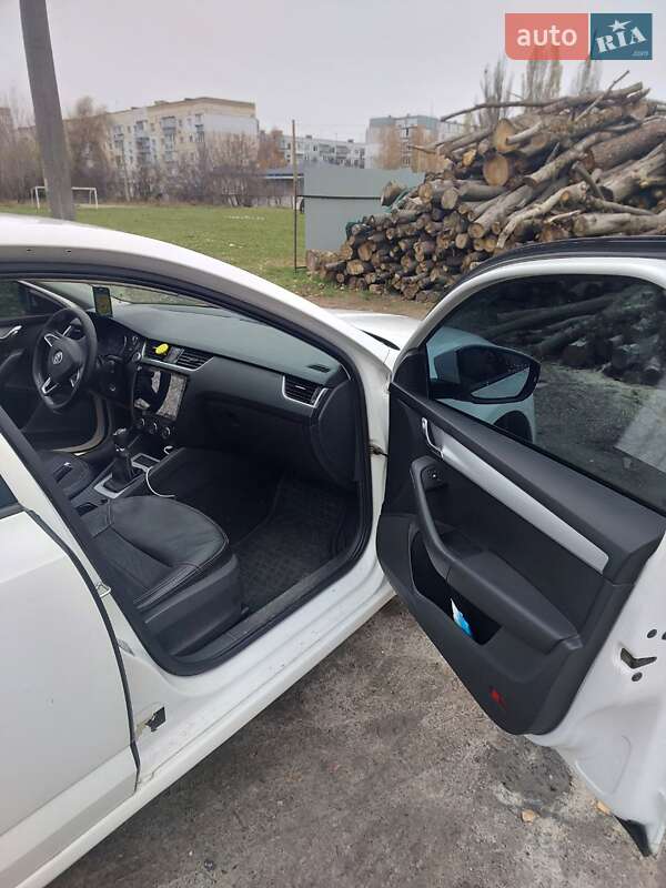 Лифтбек Skoda Octavia 2015 в Василькове